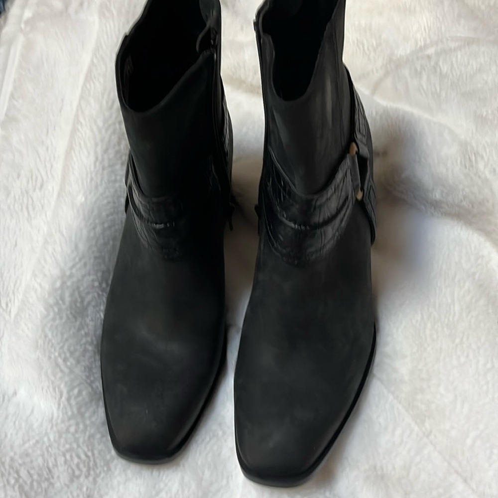 Vionic Women's Vienna Carnelia Above Ankle Boot- Supportive Water new in film